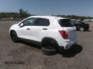 ✅ 2021 Chevrolet Trax LS • VIN: KL7CJKSBXMB302858 • Lot: 42356370. Listed on IAAI with 40,838 mi. Free auction sales archive from the USA and detailed vehicle history report at DreamBid. Image 3.