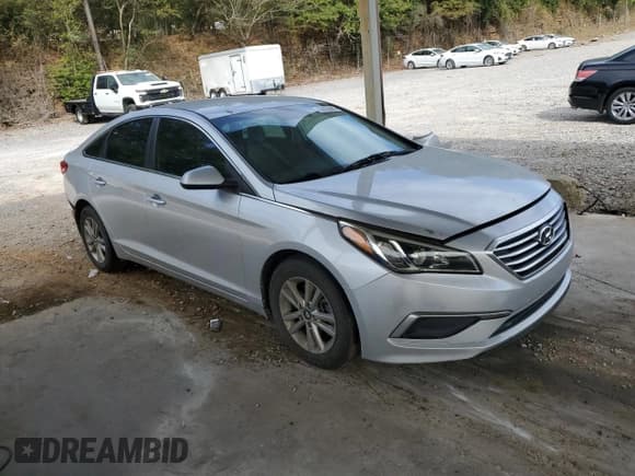 ✅ 2017 Hyundai Sonata 2.4L • VIN: 5NPE24AF9HH567767 • Лот: 82005685. Опубликован ранее на Copart с пробегом 175 336 миль. Бесплатный доступ к архиву аукционных продаж из США и подробный отчёт об истории автомобиля на DreamBid. Изображение 4.