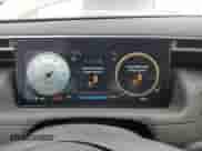 2024 Hyundai Santa Cruz Night Edition z VIN 5NTJCDDF4RH103795, wystawiony jako Copart lot #85051854 z przebiegiem 5 796 mil mil oraz Szkoda całkowita • Salvage title. Historia ofert i sprzedaży dostępna na DreamBid. Obrazek 9.