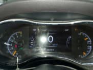 ✅ 2020 Jeep Grand Cherokee Altitude • VIN: 1C4RJEAG4LC246341 • Lot: 61196415. Wystawiony na Copart z przebiegiem 121 272 mil. Bezpłatny archiwum sprzedaży aukcyjnych z USA i szczegółowy raport historii pojazdu na DreamBid. Zdjęcie 9.