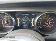 ✅ 2020 Jeep Gladiator Overland • VIN: 1C6HJTFG8LL166086 • Lot: 42016222. Listed on IAAI with 102,232 mi. Free auction sales archive from the USA and detailed vehicle history report at DreamBid. Image 7.