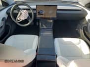 ✅ 2024 Tesla Model 3 Long Range • VIN: 5YJ3E1EB1RF793161 • Lot: 93052265. Wystawiony na Copart z przebiegiem 45 028 mil. Bezpłatny archiwum sprzedaży aukcyjnych z USA i szczegółowy raport historii pojazdu na DreamBid. Zdjęcie 8.