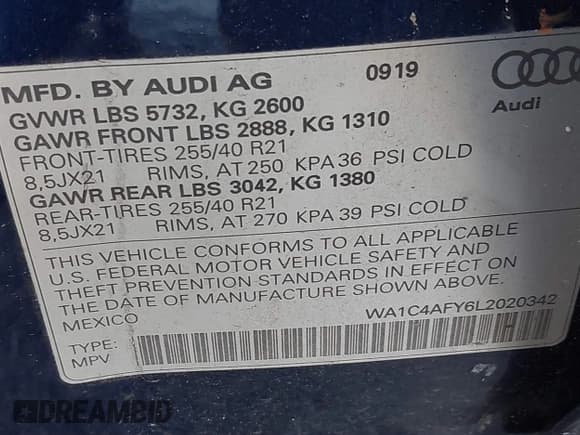 ✅ 2020 Audi SQ5 Prestige • VIN: WA1C4AFY6L2020342 • Lot: 41798088. Wystawiony na IAAI z przebiegiem 27 937 mil. Bezpłatny archiwum sprzedaży aukcyjnych z USA i szczegółowy raport historii pojazdu na DreamBid. Zdjęcie 9.
