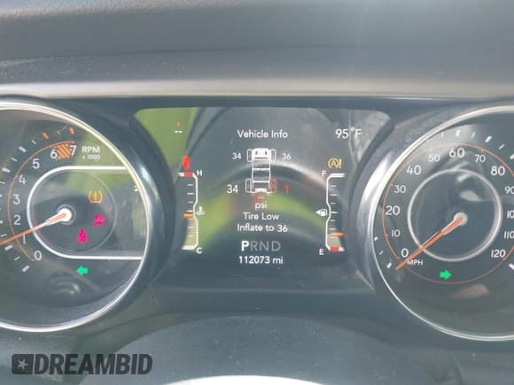 ✅ 2020 Jeep Wrangler Unlimited Sport S • VIN: 1C4HJXDN2LW160395 • Lot: 42977253. Wystawiony na IAAI z przebiegiem 112 073 mil. Bezpłatny archiwum sprzedaży aukcyjnych z USA i szczegółowy raport historii pojazdu na DreamBid. Zdjęcie 7.