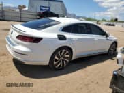 ✅ 2022 Volkswagen Arteon SEL R-Line • VIN: WVWAR7AN7NE013190 • Lot: 58012905. Wystawiony na Copart z przebiegiem 22 676 mil. Bezpłatny archiwum sprzedaży aukcyjnych z USA i szczegółowy raport historii pojazdu na DreamBid. Zdjęcie 3.