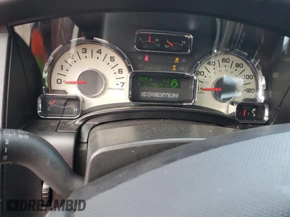 ✅ 2014 Ford Expedition Max XLT • VIN: 1FMJK1J54EEF02675 • Лот: 84905135. Опубликован ранее на Copart с пробегом 213 922 миль. Бесплатный доступ к архиву аукционных продаж из США и подробный отчёт об истории автомобиля на DreamBid. Изображение 9.