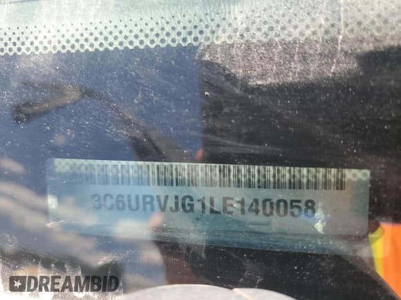 ✅ 2020 Ram ProMaster Cargo • VIN: 3C6URVJG1LE140058 • Lot: 70705115. Wystawiony na Copart z przebiegiem 137 095 mil. Bezpłatny archiwum sprzedaży aukcyjnych z USA i szczegółowy raport historii pojazdu na DreamBid. Zdjęcie 12.