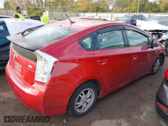 ✅ 2011 Toyota Prius II • VIN: JTDKN3DUXB0263074 • Lot: 43531665. Wystawiony na IAAI z przebiegiem 177 042 mil. Bezpłatny archiwum sprzedaży aukcyjnych z USA i szczegółowy raport historii pojazdu na DreamBid. Zdjęcie 13.