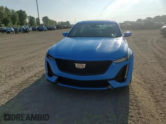 ✅ 2023 Cadillac CT5-V • VIN: 1G6DV5RW5P0126875 • Lot: 80889325. Wystawiony na Copart z przebiegiem 19 540 mil. Bezpłatny archiwum sprzedaży aukcyjnych z USA i szczegółowy raport historii pojazdu na DreamBid. Zdjęcie 14.