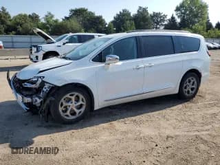 ✅ 2022 Chrysler Pacifica Limited • VIN: 2C4RC1GGXNR194735 • Лот: 68197585. Опубликован ранее на Copart с пробегом 37 018 миль. Бесплатный доступ к архиву аукционных продаж из США и подробный отчёт об истории автомобиля на DreamBid. Изображение 1.