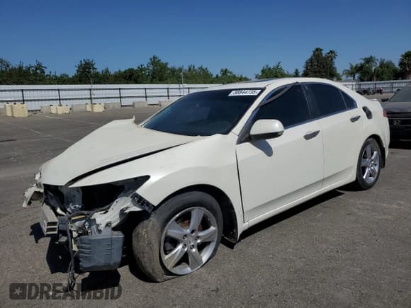 ✅ 2011 Acura TSX • VIN: JH4CU2F67BC002739 • Lot: 58844735. Listed on Copart with 186,369 mi. Free auction sales archive from the USA and detailed vehicle history report at DreamBid. Image 1.