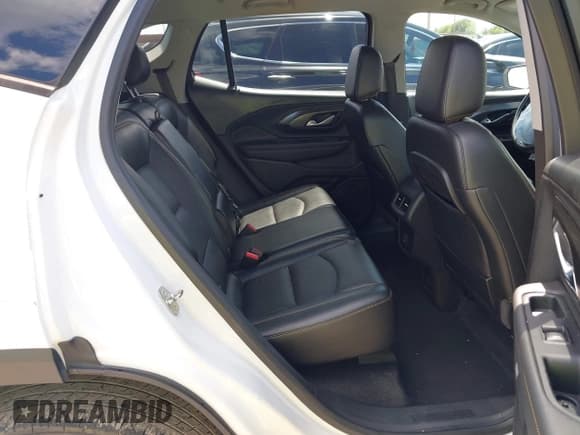 ✅ 2020 GMC Terrain SLT • VIN: 3GKALPEV7LL268676 • Lot: 42605619. Wystawiony na IAAI z przebiegiem 88 068 mil. Bezpłatny archiwum sprzedaży aukcyjnych z USA i szczegółowy raport historii pojazdu na DreamBid. Zdjęcie 8.