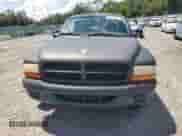 1998 Dodge Dakota SLT z VIN 1B7GL22X2WS567075, wystawiony jako Copart lot #69710974 z przebiegiem 151 920 mil mil oraz Szkoda całkowita • Salvage title. Historia ofert i sprzedaży dostępna na DreamBid. Obrazek 5.