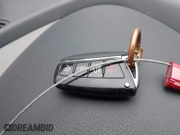 ✅ 2015 Hyundai Santa Fe GLS • VIN: KM8SR4HF6FU115259 • Lot: 43231471. Listed on IAAI with 95,691 mi. Free auction sales archive from the USA and detailed vehicle history report at DreamBid. Image 11.