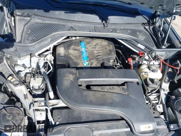 ✅ 2016 BMW X5 xDrive40e • VIN: 5UXKT0C59G0S76726 • Лот: 43403378. Опубликован ранее на IAAI с пробегом 99 016 миль. Бесплатный доступ к архиву аукционных продаж из США и подробный отчёт об истории автомобиля на DreamBid. Изображение 10.