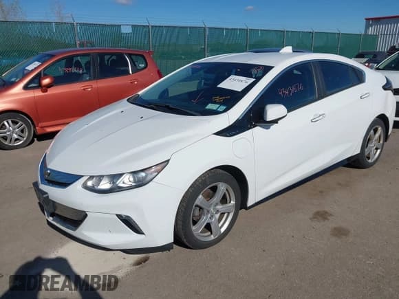 ✅ 2019 Chevrolet Volt LT • VIN: 1G1RC6S57KU122370 • Lot: 43431876. Wystawiony na IAAI z przebiegiem 57 358 mil. Bezpłatny archiwum sprzedaży aukcyjnych z USA i szczegółowy raport historii pojazdu na DreamBid. Zdjęcie 2.