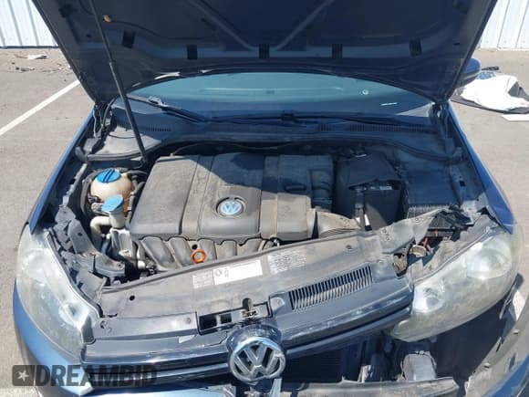 ✅ 2011 Volkswagen Golf • VIN: WVWDB7AJ3BW114800 • Lot: 42418613. Listed on IAAI with 161,162 mi. Free auction sales archive from the USA and detailed vehicle history report at DreamBid. Image 10.