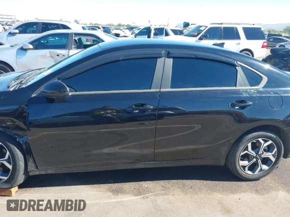 ✅ 2020 Kia Forte LXS • VIN: 3KPF24AD0LE214432 • Лот: 43611226. Опубликован ранее на IAAI с пробегом 68 430 миль. Бесплатный доступ к архиву аукционных продаж из США и подробный отчёт об истории автомобиля на DreamBid. Изображение 14.
