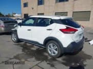 ✅ 2020 Nissan Kicks S • VIN: 3N1CP5BVXLL565011 • Lot: 43515936. Listed on IAAI with 34,119 mi. Free auction sales archive from the USA and detailed vehicle history report at DreamBid. Image 3.