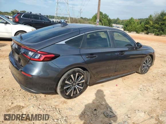 ✅ 2022 Honda Civic EX-L • VIN: 19XFL1H74NE011042 • Lot: 81987435. Wystawiony na Copart z przebiegiem 55 106 mil. Bezpłatny archiwum sprzedaży aukcyjnych z USA i szczegółowy raport historii pojazdu na DreamBid. Zdjęcie 3.