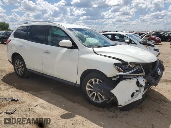 ✅ 2016 Nissan Pathfinder SV • VIN: 5N1AR2MM7GC643159 • Lot: 70505105. Listed on Copart with 151,408 mi. Free auction sales archive from the USA and detailed vehicle history report at DreamBid. Image 4.