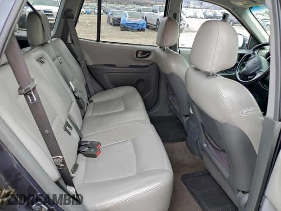 ✅ 2006 Hyundai Santa Fe GLS • VIN: KM8SC13E86U084658 • Lot: 94516235. Listed on Copart with 9,251 mi. Free auction sales archive from the USA and detailed vehicle history report at DreamBid. Image 10.