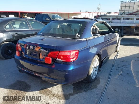 ✅ 2012 BMW 3 Series 328i • VIN: WBADW3C56CE823884 • Lot: 43894974. Wystawiony na IAAI z przebiegiem 90 898 mil. Bezpłatny archiwum sprzedaży aukcyjnych z USA i szczegółowy raport historii pojazdu na DreamBid. Zdjęcie 4.