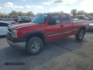 ✅ 2004 Chevrolet Silverado 2500HD LS • VIN: 1GCHK29U24E111656 • Lot: 90936125. Wystawiony na Copart z przebiegiem 196 065 mil. Bezpłatny archiwum sprzedaży aukcyjnych z USA i szczegółowy raport historii pojazdu na DreamBid. Zdjęcie 1.