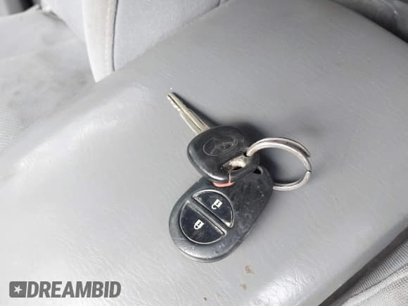 ✅ 2011 Toyota Tacoma • VIN: 3TMMU4FNXBM028193 • Лот: 42610036. Опубликован ранее на IAAI с пробегом 262 418 миль. Бесплатный доступ к архиву аукционных продаж из США и подробный отчёт об истории автомобиля на DreamBid. Изображение 11.