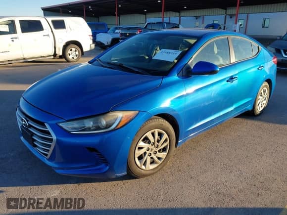 2017 Hyundai Elantra SE with VIN KMHD74LF1HU079781, listed as a IAAI auction lot 43588319 with 117,071 mi miles and . Bid and sale history available at DreamBid. Image 2.