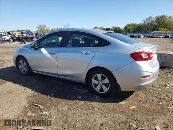 ✅ 2016 Chevrolet Cruze LS • VIN: 1G1BC5SM2G7275103 • Lot: 87014805. Listed on Copart with 142,893 mi. Free auction sales archive from the USA and detailed vehicle history report at DreamBid. Image 2.