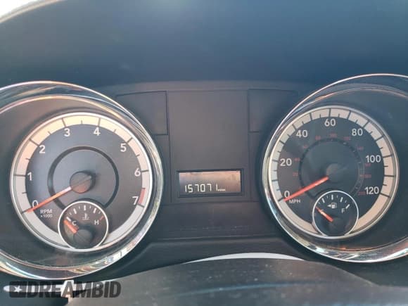 ✅ 2017 Dodge Grand Caravan SE • VIN: 2C4RDGBG6HR580127 • Lot: 91029945. Wystawiony na Copart z przebiegiem 157 071 mil. Bezpłatny archiwum sprzedaży aukcyjnych z USA i szczegółowy raport historii pojazdu na DreamBid. Zdjęcie 9.