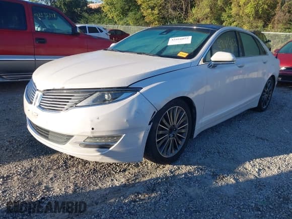 ✅ 2013 Lincoln MKZ Hybrid • VIN: 3LN6L2LU6DR807586 • Lot: 43416052. Wystawiony na IAAI z przebiegiem 218 218 mil. Bezpłatny archiwum sprzedaży aukcyjnych z USA i szczegółowy raport historii pojazdu na DreamBid. Zdjęcie 2.