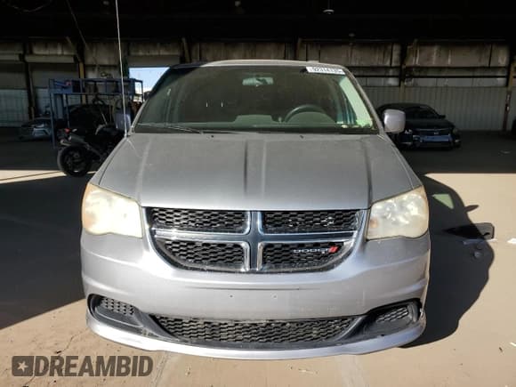 ✅ 2014 Dodge Grand Caravan SXT • VIN: 2C4RDGCG9ER291530 • Lot: 92314135. Wystawiony na Copart z przebiegiem 136 917 mil. Bezpłatny archiwum sprzedaży aukcyjnych z USA i szczegółowy raport historii pojazdu na DreamBid. Zdjęcie 5.