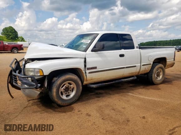 ✅ 2002 Dodge 2500 • VIN: 3B7KC23602M281132 • Lot: 64292055. Listed on Copart with 340,489 mi. Free auction sales archive from the USA and detailed vehicle history report at DreamBid. Image 1.