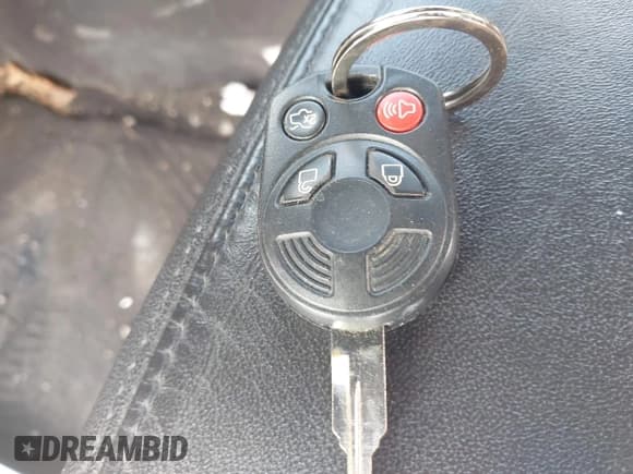 ✅ 2010 Ford Escape Limited • VIN: 1FMCU9EG7AKC47061 • Lot: 42293703. Wystawiony na IAAI z przebiegiem 190 754 mil. Bezpłatny archiwum sprzedaży aukcyjnych z USA i szczegółowy raport historii pojazdu na DreamBid. Zdjęcie 11.