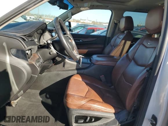 ✅ 2018 Cadillac Escalade ESV Luxury • VIN: 1GYS4HKJ0JR117179 • Lot: 92224915. Listed on Copart with 91,100 mi. Free auction sales archive from the USA and detailed vehicle history report at DreamBid. Image 7.