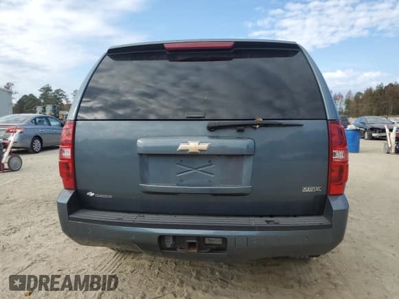 ✅ 2008 Chevrolet Suburban 3LT • VIN: 3GNFK16398G194554 • Lot: 79821194. Wystawiony na Copart z przebiegiem 300 889 mil. Bezpłatny archiwum sprzedaży aukcyjnych z USA i szczegółowy raport historii pojazdu na DreamBid. Zdjęcie 6.