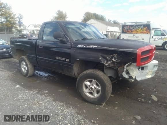 ✅ 2000 Dodge 1500 • VIN: 1B7HF16Y4YS557109 • Lot: 36011985. Listed on IAAI with Not provided. Free auction sales archive from the USA and detailed vehicle history report at DreamBid. Image 1.