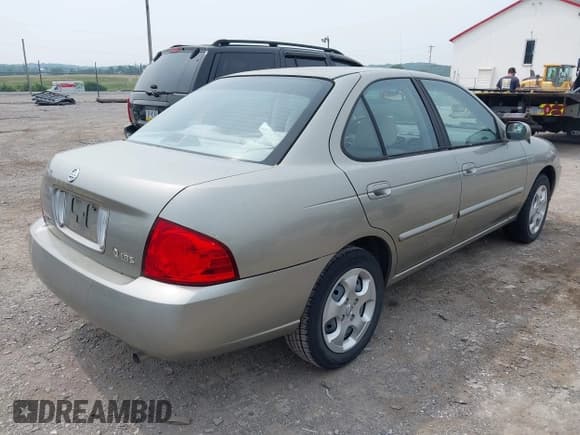 ✅ 2004 Nissan Sentra S • VIN: 3N1CB51D64L874032 • Lot: 42504395. Listed on IAAI with 51,384 mi. Free auction sales archive from the USA and detailed vehicle history report at DreamBid. Image 4.