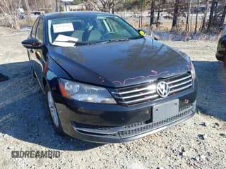 ✅ 2012 Volkswagen Passat S • VIN: 1VWAP7A33CC016291 • Lot: 41394584. Wystawiony na IAAI z przebiegiem 245 988 mil. Bezpłatny archiwum sprzedaży aukcyjnych z USA i szczegółowy raport historii pojazdu na DreamBid. Zdjęcie 1.