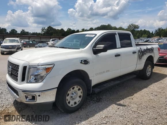 ✅ 2017 Nissan Titan SV • VIN: 1N6BA1F32HN562541 • Lot: 67908695. Wystawiony na Copart z przebiegiem 144 454 mil. Bezpłatny archiwum sprzedaży aukcyjnych z USA i szczegółowy raport historii pojazdu na DreamBid. Zdjęcie 1.