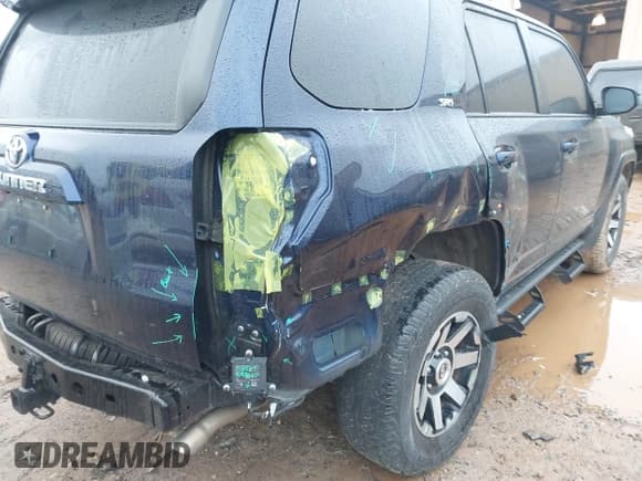 ✅ 2023 Toyota 4Runner SR5 • VIN: JTEEU5JR0P5285196 • Лот: 43532407. Опубликован ранее на IAAI с пробегом 44 084 миль. Бесплатный доступ к архиву аукционных продаж из США и подробный отчёт об истории автомобиля на DreamBid. Изображение 6.