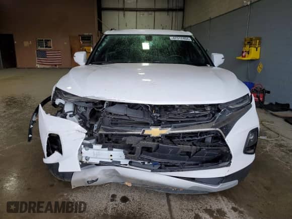 2020 Chevrolet Blazer LT with VIN 3GNKBCR40LS690279, listed as a Copart auction lot 47312404 with 33,981 mi miles and . Bid and sale history available at DreamBid. Image 5.