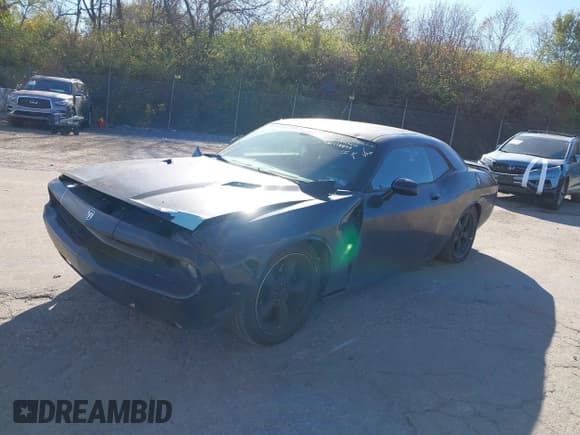 ✅ 2010 Dodge Challenger R/T • VIN: 2B3CJ5DT0AH118804 • Lot: 43715831. Wystawiony na IAAI z przebiegiem 132 963 mil. Bezpłatny archiwum sprzedaży aukcyjnych z USA i szczegółowy raport historii pojazdu na DreamBid. Zdjęcie 2.