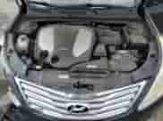 2013 Hyundai Azera z VIN KMHFH4JG0DA258021, wystawiony jako Copart lot #49187915 z przebiegiem 141 798 mil mil oraz Szkoda całkowita • Salvage title. Historia ofert i sprzedaży dostępna na DreamBid. Obrazek 13.