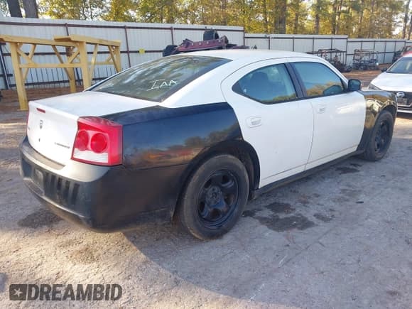 ✅ 2010 Dodge Charger • VIN: 2B3CA4CV7AH163588 • Lot: 43675323. Listed on IAAI with 123,170 mi. Free auction sales archive from the USA and detailed vehicle history report at DreamBid. Image 4.