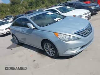 2013 Hyundai Sonata Limited z VIN 5NPEC4AC2DH723757, wystawiony jako IAAI lot #43382886 z przebiegiem 167 662 mil mil oraz . Historia ofert i sprzedaży dostępna na DreamBid. Obrazek 1.