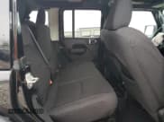 ✅ 2023 Jeep Wrangler • VIN: 1C4JJXN66PW662910 • Лот: 68686055. Опубликован ранее на Copart с пробегом 28 032 миль. Бесплатный доступ к архиву аукционных продаж из США и подробный отчёт об истории автомобиля на DreamBid. Изображение 10.