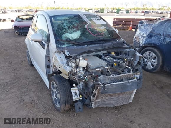 ✅ 2017 FIAT 500e • VIN: 3C3CFFGE1HT515320 • Лот: 43300981. Опубликован ранее на IAAI с пробегом 68 625 миль. Бесплатный доступ к архиву аукционных продаж из США и подробный отчёт об истории автомобиля на DreamBid. Изображение 6.